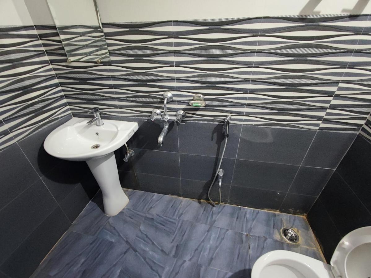 Hotel Kanha Shyam Madhubani المظهر الخارجي الصورة