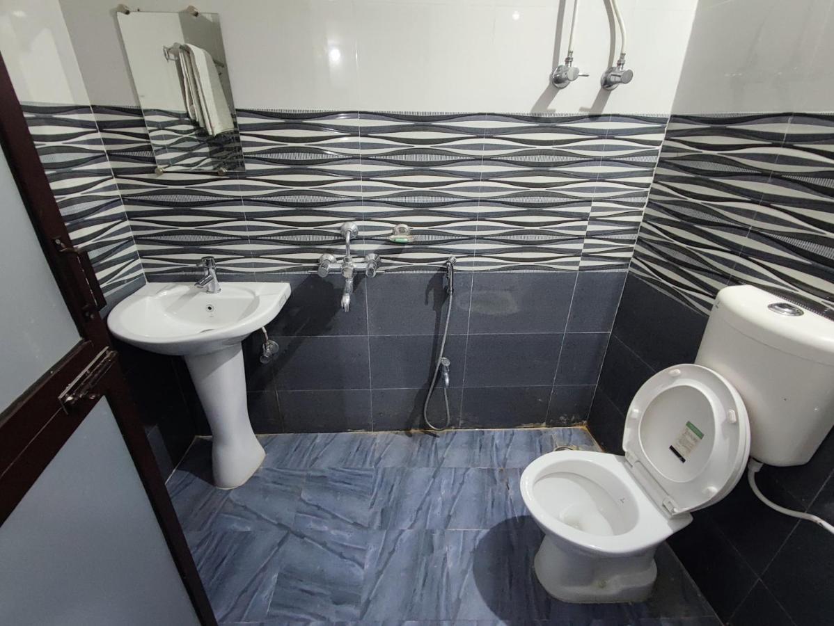 Hotel Kanha Shyam Madhubani المظهر الخارجي الصورة